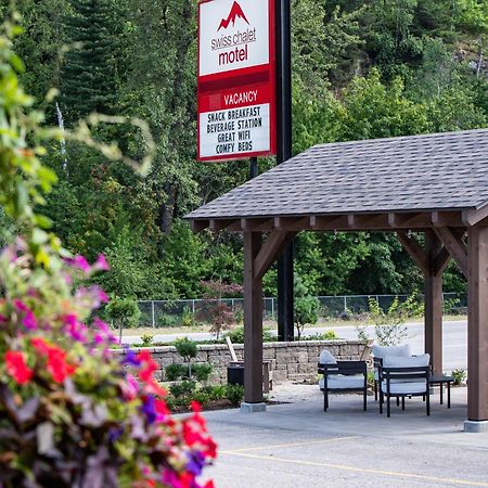 Swiss Chalet Motel Revelstoke Exterior photo
