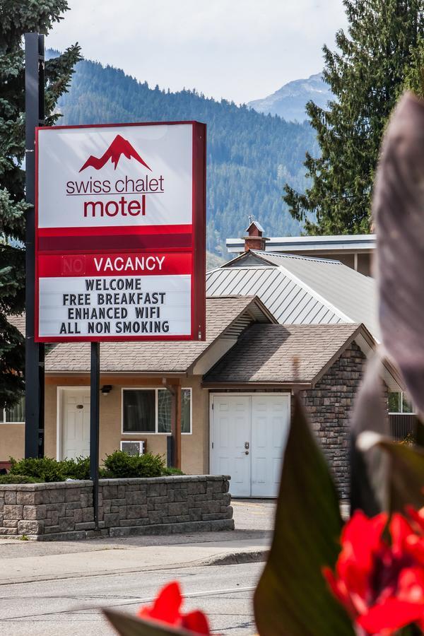 Swiss Chalet Motel Revelstoke Exterior photo